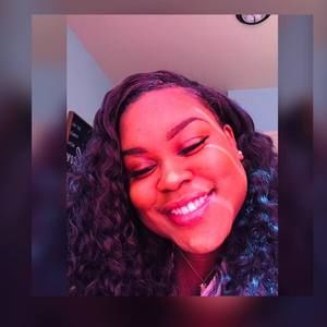 Meet your Posher, Aminah